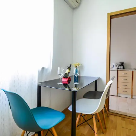 Family Friendly With A Swimming Pool - 17553 Zadar